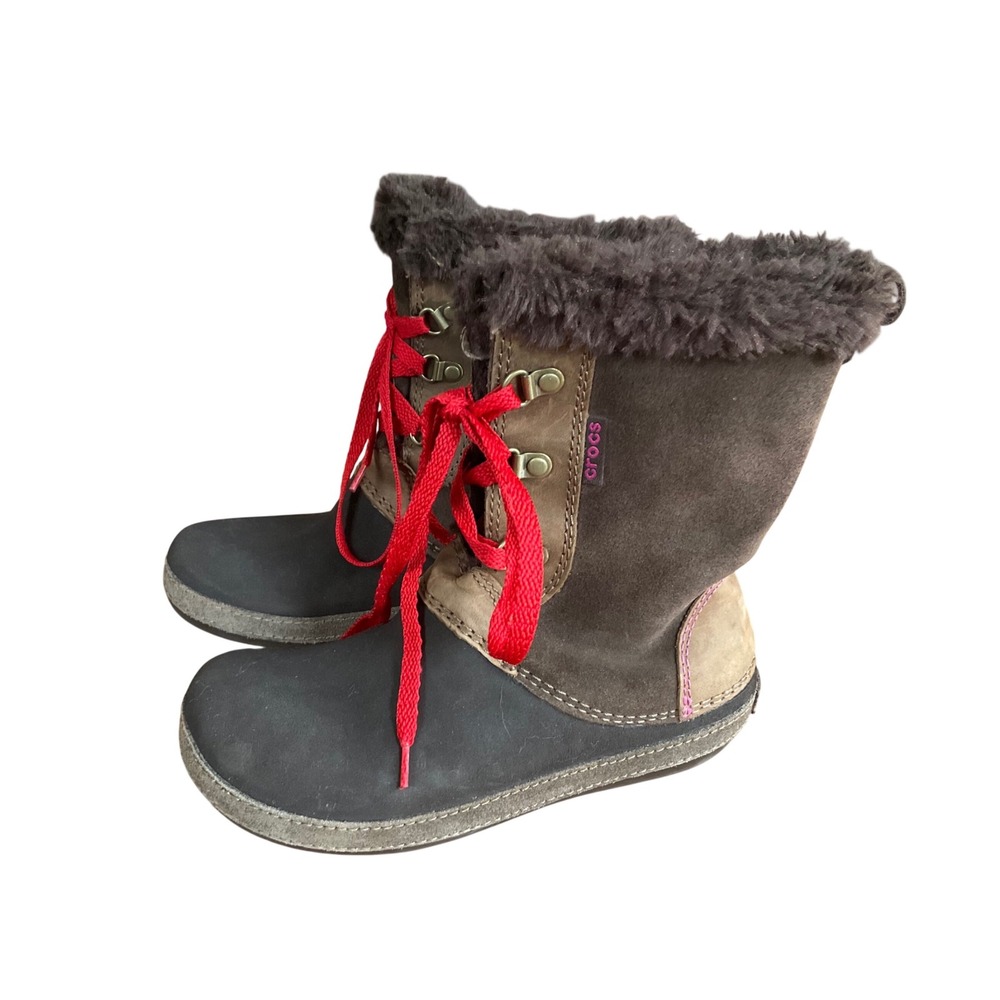 Crocs Winter Boots Women Size 5 Brown Suede Faux Fur Red Laces